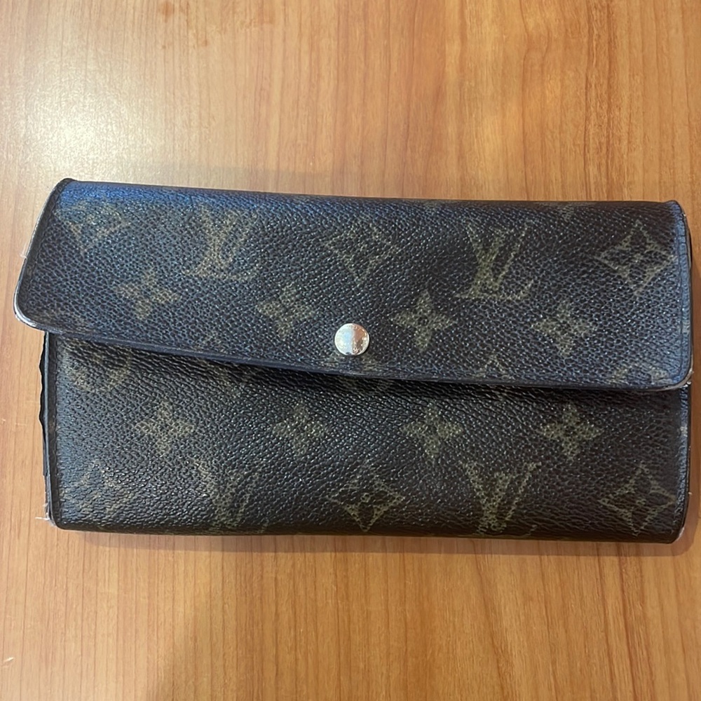 Authentic Louis Vuitton Wallet